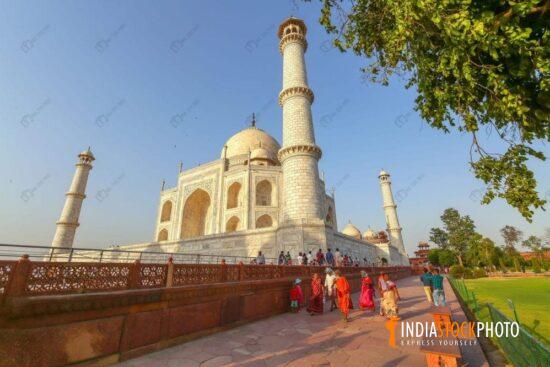 Tourist sightseeing at the historic Taj Mahal