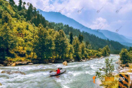 River rafting at Manali Himachal Pradesh